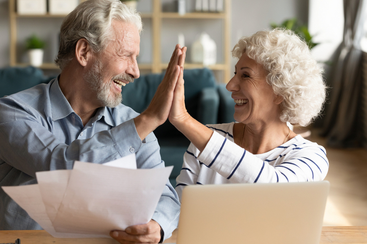 smiling-old-hairy-man-qualified-for-a-reverse-mortgage